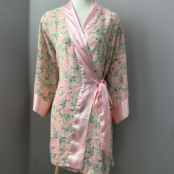 Victoria’s Secret Vintage Gold Label Sheer/Satin Trim Robe - Picture 2 of 7